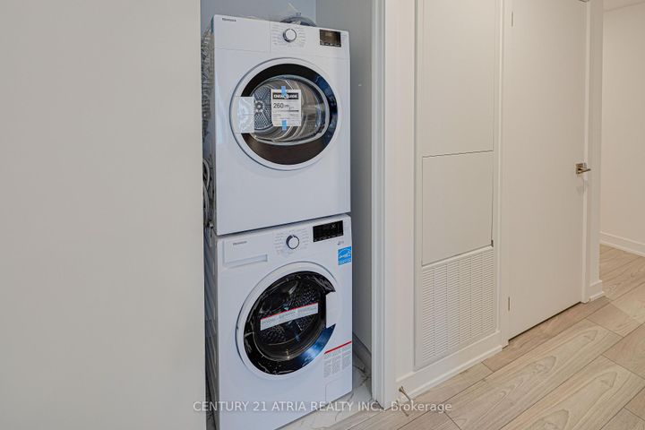 Photo 7 at 2706 - 252 Church Street, Yonge Corridor, Toronto