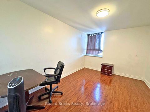 Photo 6 at 2711 - 5 Massey Square, Crescent Town, Toronto