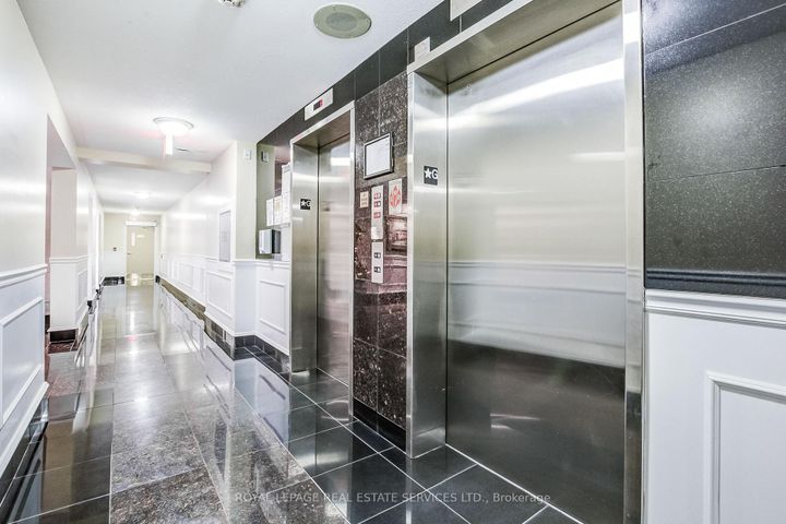 Photo 4 at 713 - 1998 Ironstone Drive, Uptown, Burlington