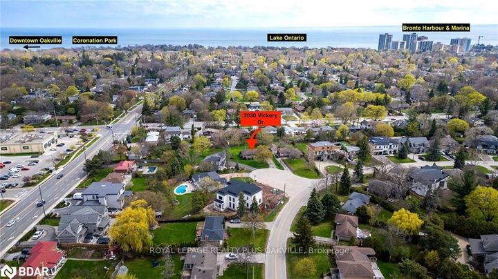 Photo 2 at 2030 Vickery Drive, WO West, Oakville