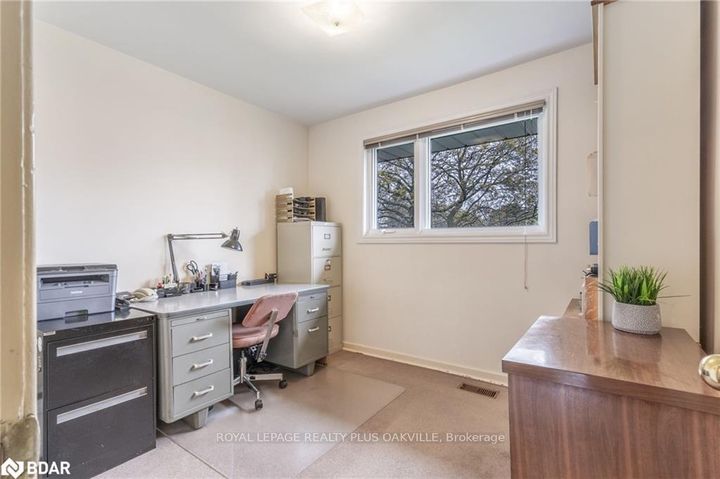 Photo 33 at 2030 Vickery Drive, WO West, Oakville