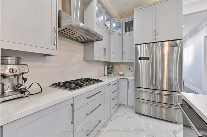 Photo 11 at 3 Holmstead Avenue, Parkview, Toronto