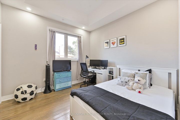 Photo 34 at 3 Holmstead Avenue, Parkview, Toronto