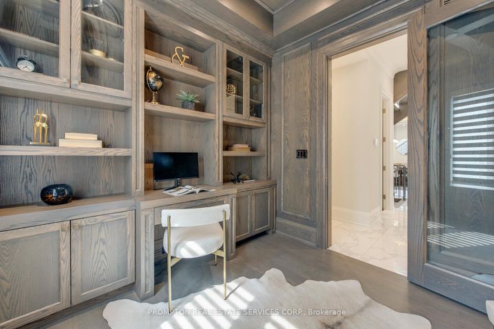 Photo 11 at 47 Wycliffe Crescent, Bayview Village, Toronto