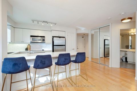 Photo 8 at 313 - 18 Stafford Street, Niagara, Toronto