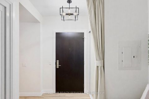 Photo 1 at 907 - 9000 Jane Street, Concord, Vaughan