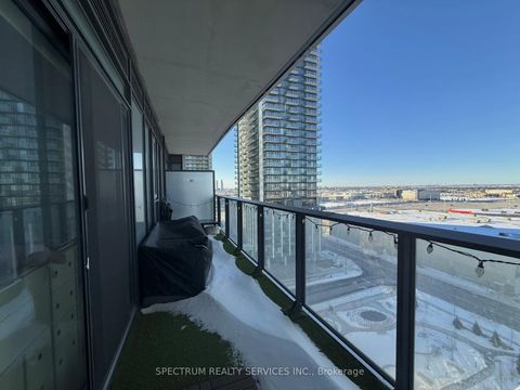 Photo 14 at 907 - 9000 Jane Street, Concord, Vaughan
