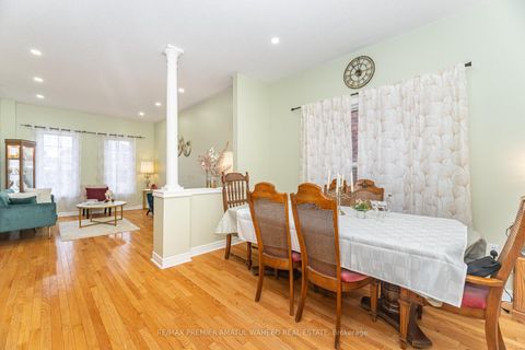 Photo 9 at 3 Imperial Crown Lane, Shore, Barrie