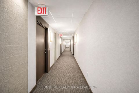 Photo 4 at 223 - 72 Esther Shiner Boulevard, Bayview Village, Toronto