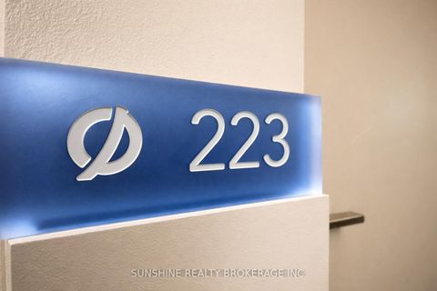 Photo 5 at 223 - 72 Esther Shiner Boulevard, Bayview Village, Toronto