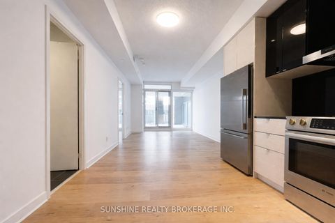 Photo 11 at 223 - 72 Esther Shiner Boulevard, Bayview Village, Toronto