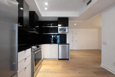 Photo 14 at 223 - 72 Esther Shiner Boulevard, Bayview Village, Toronto