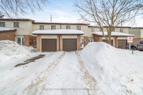 Photo 1 at 4 - 261 Rose Street, Wellington, Barrie