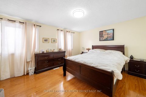 Photo 14 at 4 - 261 Rose Street, Wellington, Barrie