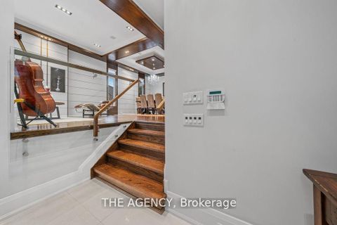 Photo 2 at 52 Carmichael Avenue, Nortown, Toronto