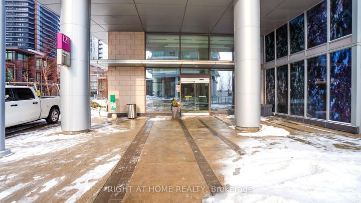 Photo 4 at 317 - 121 McMahon Drive, Bayview Village, Toronto