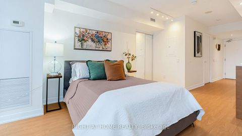 Photo 18 at 317 - 121 McMahon Drive, Bayview Village, Toronto