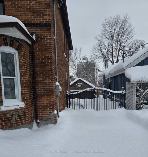 Photo 4 at 67 Mcdonald Street, City Centre, Barrie