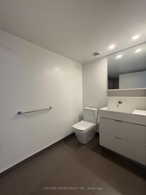 Photo 15 at 735 - 8 Hillsdale Avenue E, Mount Pleasant West, Toronto