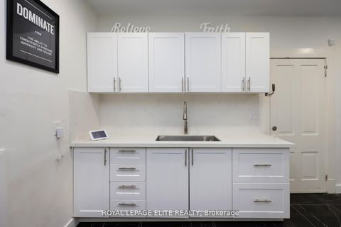 Photo 10 at 18-20 Reuben Street, Aurora Village, Aurora