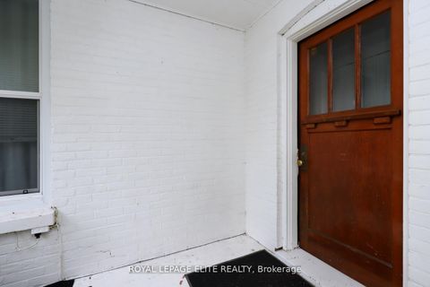 Photo 21 at 18-20 Reuben Street, Aurora Village, Aurora