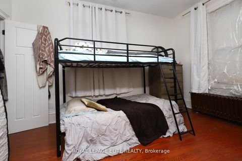 Photo 24 at 18-20 Reuben Street, Aurora Village, Aurora