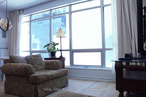Photo 12 at 225 - 350 Wellington Street W, Waterfront Communities C1, Toronto