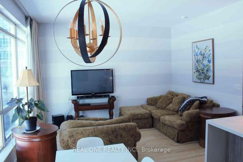 Photo 13 at 225 - 350 Wellington Street W, Waterfront Communities C1, Toronto