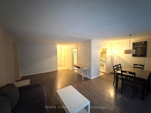 Photo 6 at 206 - 825 Kennedy Road, Ionview, Toronto