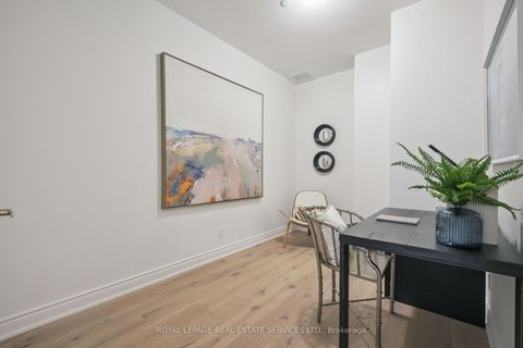 Photo 8 at 904 - 393 King Street W, Waterfront Communities C1, Toronto
