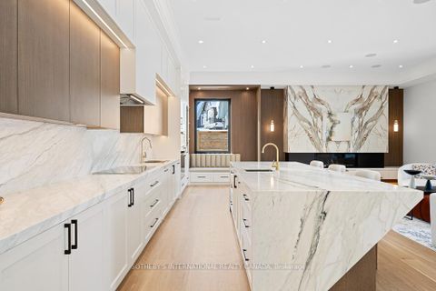 Photo 10 at 82 Donhill Crescent, Kleinburg, Vaughan