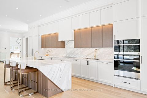 Photo 12 at 82 Donhill Crescent, Kleinburg, Vaughan