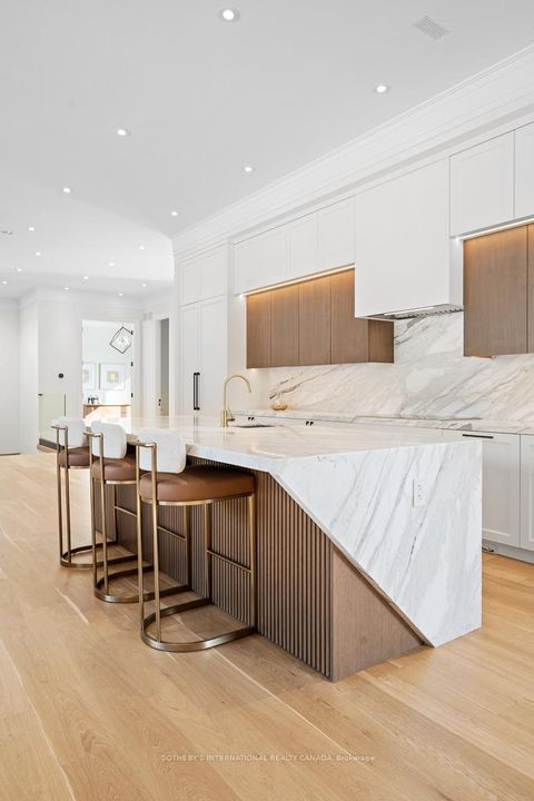 Photo 18 at 82 Donhill Crescent, Kleinburg, Vaughan