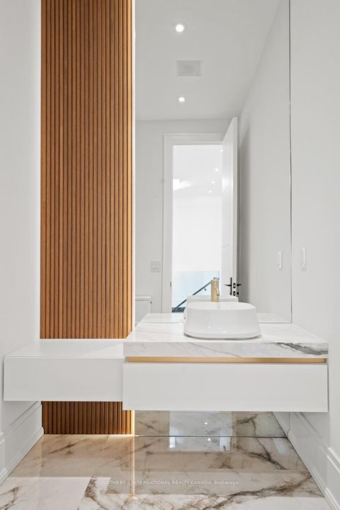 Photo 22 at 82 Donhill Crescent, Kleinburg, Vaughan