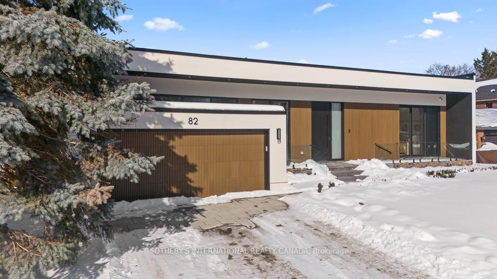 82 Donhill Crescent, Kleinburg, Vaughan photo number 2