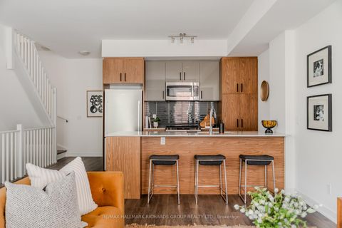 Photo 8 at 42 - 35 Birchcliff Avenue, Cliffside, Toronto