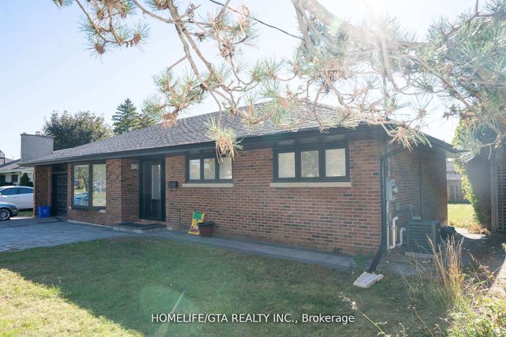 Photo 20 at 439 Rossland Road W, McLaughlin, Oshawa