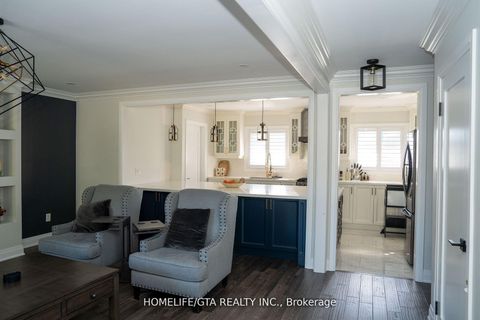 Photo 5 at 439 Rossland Road W, McLaughlin, Oshawa