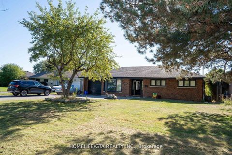 Photo 21 at 439 Rossland Road W, McLaughlin, Oshawa