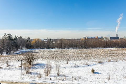 Photo 8 at 507 - 58 Adam Sellers Street, Cornell, Markham