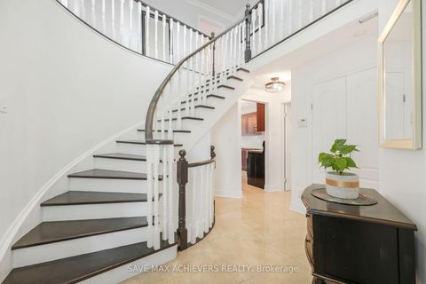 Photo 4 at 4024 Longo Circle E, Malton, Mississauga