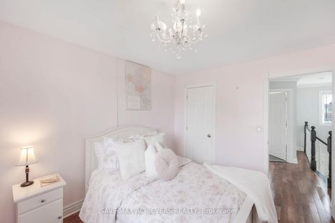 Photo 29 at 4024 Longo Circle E, Malton, Mississauga