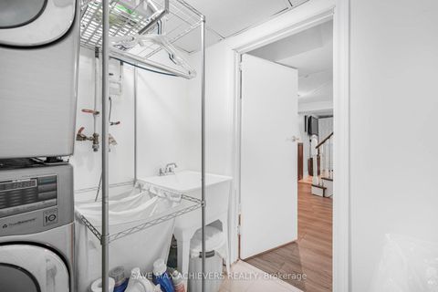 Photo 39 at 4024 Longo Circle E, Malton, Mississauga