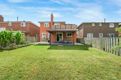 Photo 44 at 4024 Longo Circle E, Malton, Mississauga