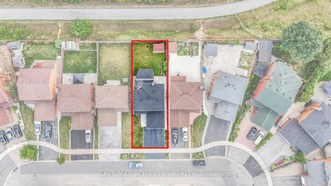 Photo 46 at 4024 Longo Circle E, Malton, Mississauga