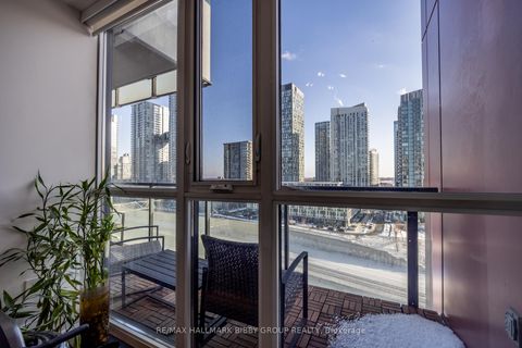 Photo 4 at 1131 - 560 Front Street W, Waterfront Communities C1, Toronto