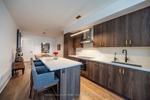 Photo 10 at 1131 - 560 Front Street W, Waterfront Communities C1, Toronto