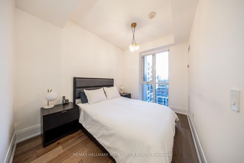 Photo 21 at 1131 - 560 Front Street W, Waterfront Communities C1, Toronto