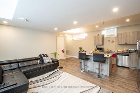 Photo 24 at 58 Vipond Road, Brooklin, Whitby