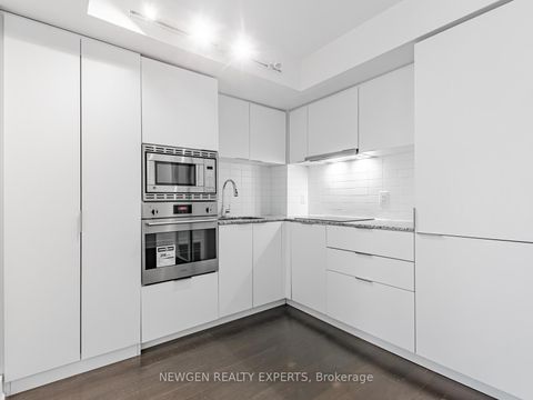 Photo 12 at 208 - 955 Bay Street, Bay Street Corridor, Toronto